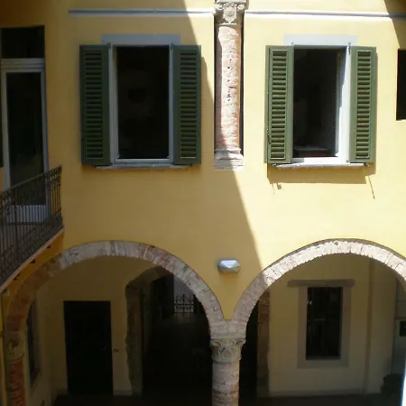 Apartament Mario Lupo House